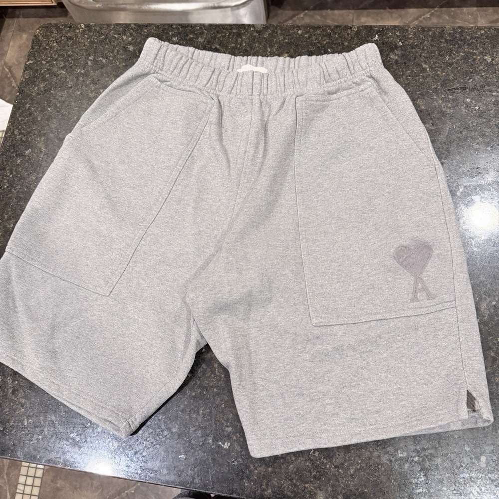 AMI Paris Ami De Coeur Gray Sweat Shorts Men's Medium M Portugal
